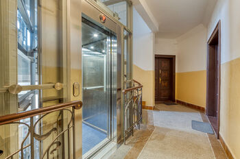 Pronájem bytu 1+1 v osobním vlastnictví 43 m², Praha 5 - Smíchov