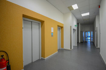 Výtah - Pronájem kancelářských prostor 38 m², Hradec Králové