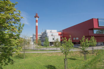 Hlavní budova - Pronájem kancelářských prostor 38 m², Hradec Králové
