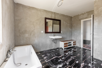 Prodej domu 178 m², Buš