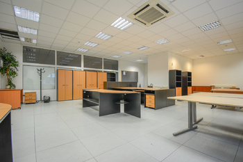 Kancelář 304/2 - Pronájem kancelářských prostor 126 m², Hradec Králové