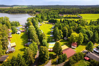 Letecký pohled. - Prodej ubytovacího zařízení 1220 m², Velká Turná