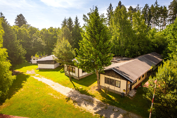 Sprchy, jídelna, ubyrtování pro personál. - Prodej ubytovacího zařízení 1220 m², Velká Turná