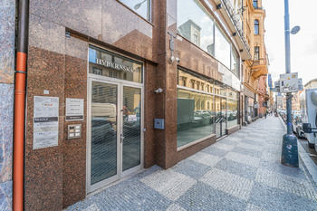 Pronájem obchodních prostor 526 m², Praha 1 - Nové Město
