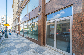 Pronájem obchodních prostor 526 m², Praha 1 - Nové Město