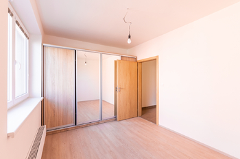 Pronájem bytu 2+kk v osobním vlastnictví 53 m², Hostivice