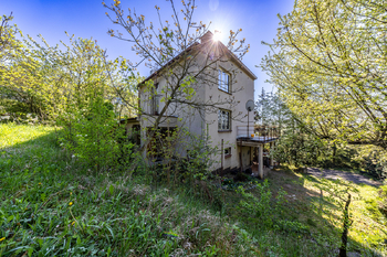 Prodej pozemku 1340 m², Praha 5 - Hlubočepy