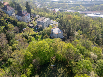 Prodej pozemku 1340 m², Praha 5 - Hlubočepy