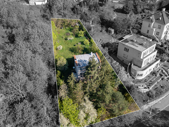 Prodej pozemku 1340 m², Praha 5 - Hlubočepy