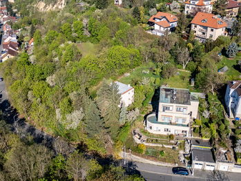 Prodej pozemku 1340 m², Praha 5 - Hlubočepy