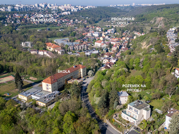 Prodej pozemku 1340 m², Praha 5 - Hlubočepy