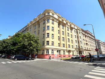 Pronájem kancelářských prostor 127 m², Praha 3 - Vinohrady