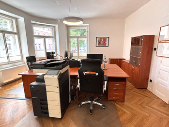 Hlavní kancelář - Pronájem kancelářských prostor 127 m², Praha 3 - Vinohrady