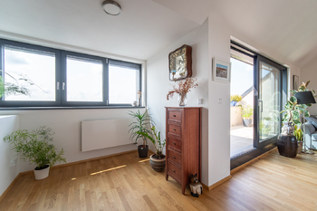 Prodej bytu 1+kk v osobním vlastnictví 76 m², Praha 6 - Břevnov