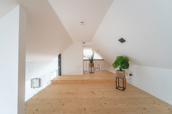Prodej bytu 1+kk v osobním vlastnictví 76 m², Praha 6 - Břevnov