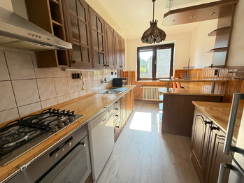 Prodej domu 150 m², Řenče