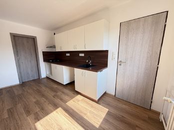 Prodej domu 150 m², Řenče