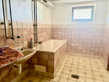 Prodej domu 150 m², Řenče