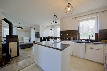 Pronájem domu 145 m², Líšnice