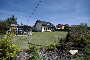 Pronájem domu 145 m², Líšnice