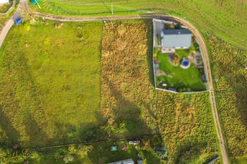 Prodej pozemku 783 m², Chomle