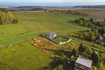 Prodej pozemku 783 m², Chomle