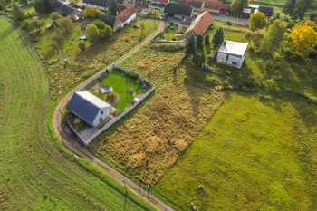 Prodej pozemku 783 m², Chomle