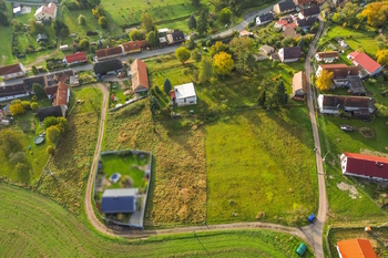 Prodej pozemku 783 m², Chomle