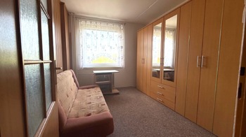Pokoj - Prodej bytu 3+1 v osobním vlastnictví 70 m², Chomutov