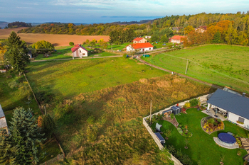 Prodej pozemku 783 m², Chomle