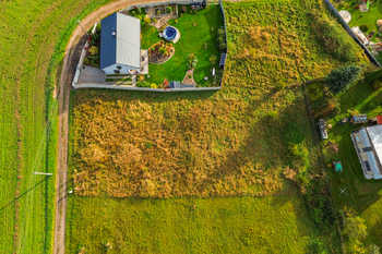 Prodej pozemku 783 m², Chomle