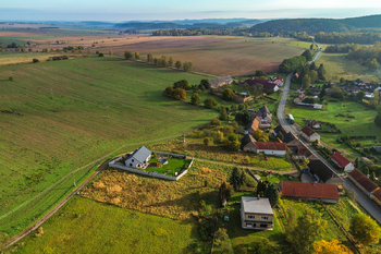 Prodej pozemku 783 m², Chomle