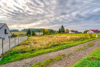 Prodej pozemku 783 m², Chomle