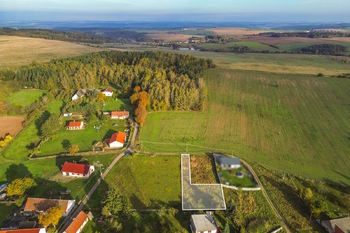 Prodej pozemku 637 m², Hlohovice