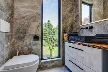 Koupelna 2 NP - Prodej domu 109 m², Lysice