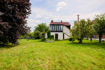 pohled na dům od západu - Prodej domu 109 m², Lysice
