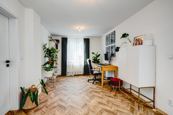 pracovna foto 1 - Prodej domu 109 m², Lysice