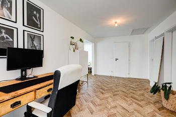pracovna foto 2 - Prodej domu 109 m², Lysice