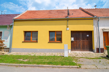 Prodej domu 250 m², Klobouky u Brna