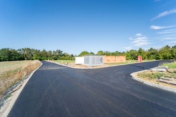 Prodej pozemku 904 m², Týnec nad Labem