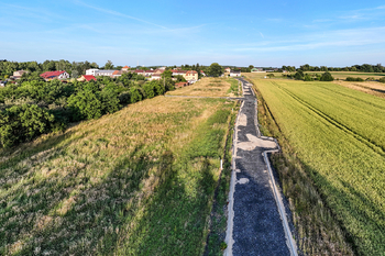 Prodej pozemku 911 m², Týnec nad Labem