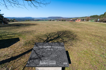 Nad obcí - Prodej chaty / chalupy 90 m², Manětín
