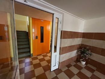 Pronájem bytu 2+1 v osobním vlastnictví 61 m², Hodonín