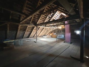 Prodej domu 280 m², Chrást