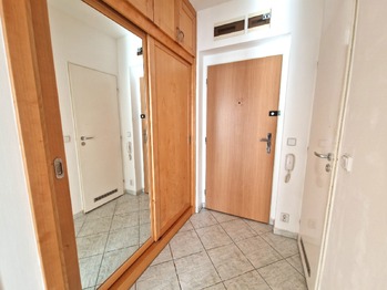 Pronájem bytu 2+kk v družstevním vlastnictví 41 m², Praha 5 - Stodůlky