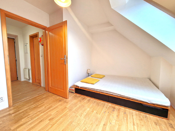 Pronájem bytu 2+kk v družstevním vlastnictví 62 m², Praha 3 - Žižkov