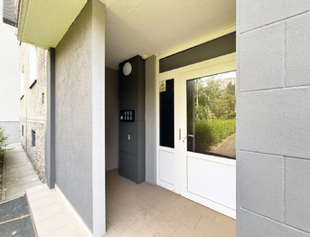 Vstup - Přední - Prodej bytu 4+1 v družstevním vlastnictví 83 m², Chodov