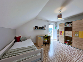 2. neprůchozí pokoj - Prodej domu 148 m², Lenora