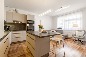 Prodej bytu 3+kk v osobním vlastnictví 62 m², Praha 10 - Uhříněves