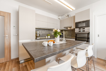 Prodej bytu 3+kk v osobním vlastnictví 62 m², Praha 10 - Uhříněves